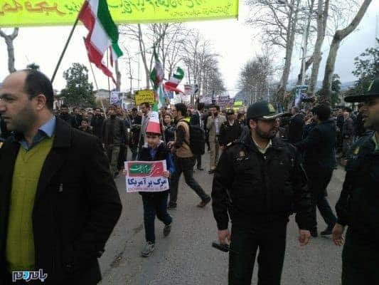 حضور پرسنل نیروی انتظامی لاهیجان از ساعات اولیه یوم الله ۲۲ بهمن 7 - حضور پرسنل نیروی انتظامی لاهیجان از ساعات اولیه یوم الله ۲۲ بهمن + تصاویر - با مردم