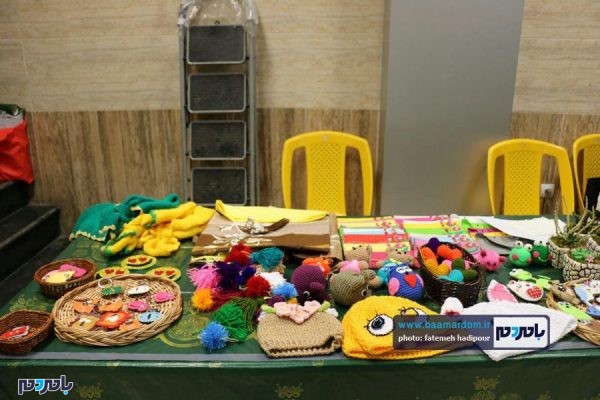 دومین بازارچه خیریه گروه ناروَن در شهرستان لاهیجان 2 - برگزاری دومین بازارچه خیریه گروه ناروَن در شهرستان لاهیجان | گزارش تصویری - با مردم