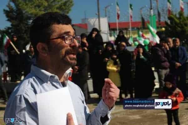 نمایش خیابانی چشمان درد مند او 7 - نمایش خیابانی "چشمان درد مند او..." در رحیم آباد اجرا شد - چشمان درد مند