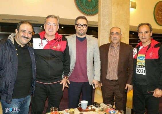 photo5816866774287756621 - حضور شبانه بازیگر مشهور در اردوی پرسپولیس پیش از دربی + عکس - اردوی پرسپولیس