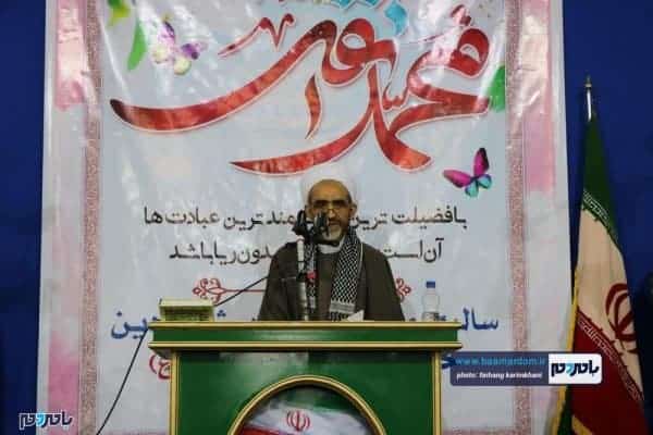 نماز جمعه لاهیجان 2 - میدان گیل به میدان گِل تبدیل شده است | پیمانکار میدان گیل اگر توان ادامه کار ندارد یک پیمانکار توانمندتر را انتخاب کنند - امام جمعه لاهیجان
