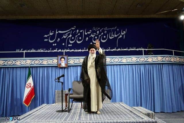 پمپاژ یاس و نومیدی به جامعه، همان کار دشمن است | شکر جوانان مؤمن و انقلابی وارد میدان مطالبه آرمان‌های انقلاب شوند