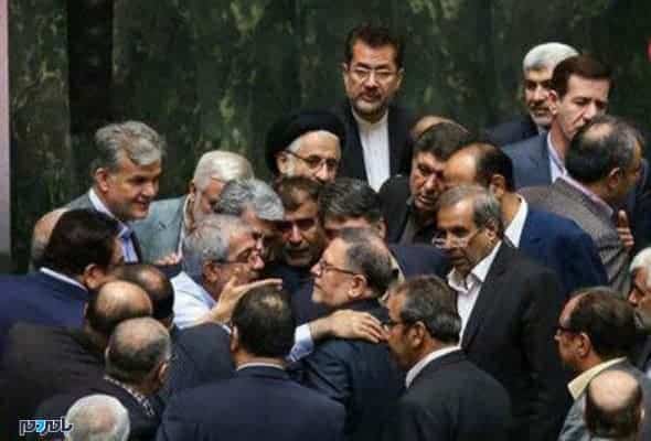 سیف 735x498 - شکایت رئیس کل بانک مرکزی از کوچکی نژاد و ۴ نماینده مجلس | کوچکی‌نژاد: اهرم‌هایی داریم موضوع را پیگیری کنیم! - بامردم