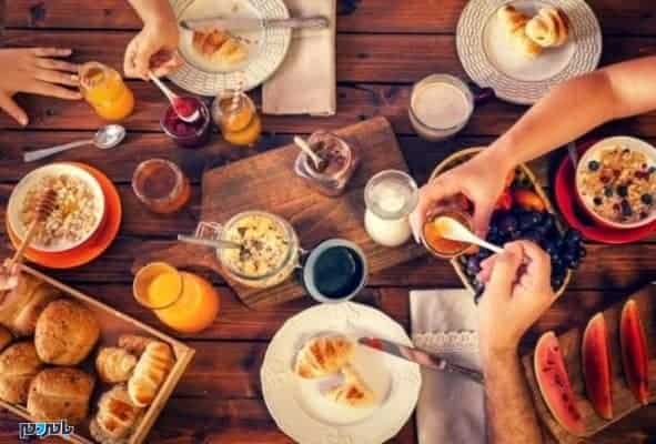 صبحانه - خوردن این مواد در صبحانه ممنوع! - آب‌میوه