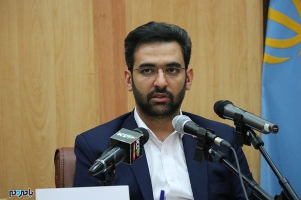 محمدجواد آذری جهرمی وزیر ارتباطات و فناوری اطلاعات - مدل قیمت‌گذاری اینترنت موبایل اصلاح می‌شود -