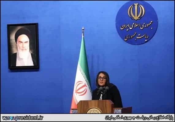 مراسم افطاری رئیس جمهور و هنرمندان 4 - امروز به سرمایه اجتماعی، اعتماد بیشتر و امید به آینده ایران نیاز داریم/ اصحاب فرهنگ و هنر نیز گله‌های بحقی دارند -