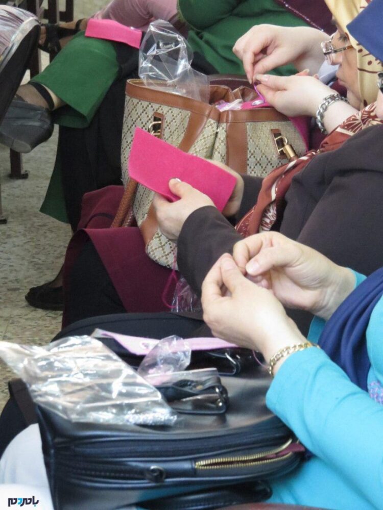 کارگاه آموزشی مرصع دوزی و جواهر دوزی در آستانه‌اشرفیه برگزار شد + تصاویر