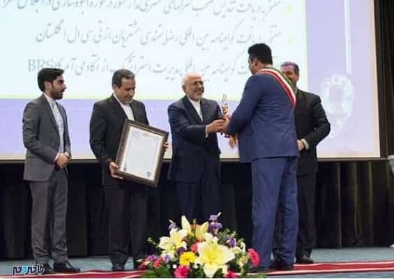 2018 06 24 10 46 41 - افتخارآفرینی برادران گیلانی در نهمین جشنواره تجلیل و تکریم از کارآفرینان و مدیران اشتغال‌زای کشور - امین تقی پور دهکا