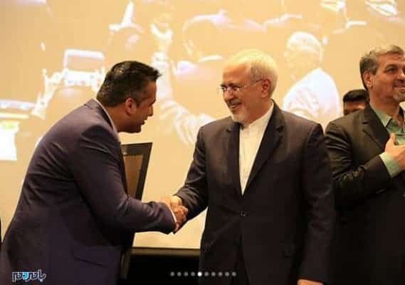 425 - افتخارآفرینی برادران گیلانی در نهمین جشنواره تجلیل و تکریم از کارآفرینان و مدیران اشتغال‌زای کشور - امین تقی پور دهکا
