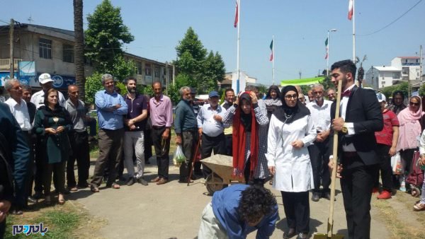 اجرای تئاتر خیابانی به مناسبت هفته مبارزه با مواد مخدر در سطح شهرستان املش 5 - اجرای تئاتر خیابانی به مناسبت هفته مبارزه با مواد مخدر در سطح شهرستان املش - احمد امیری امام