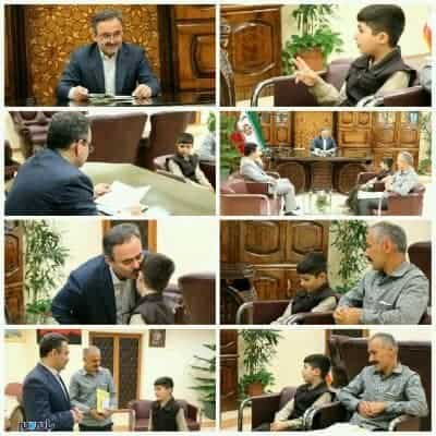 تجلیل سرپرست فرمانداری از علی نژاد علی نخبه نوجوان - تجلیل سرپرست فرمانداری از کودک 9 ساله لاهیجانی که ۴ جلد کتاب نوشته است - سرپرست فرمانداری لاهیجان