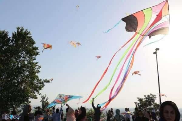جشنواره بادبادک لاهیجان - برگزاری جشنواره خانوادگی پرواز بادبادک در بام سبز لاهیجان - بادبادک