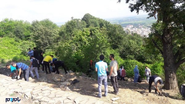 پنجمین برنامه هفتگی جمعه ها با محیط زیست در بام سبز لاهیجان 8 - پنجمین برنامه هفتگی جمعه‌ها با محیط زیست در بام سبز لاهیجان برگزار شد + تصاویر - بام سبز