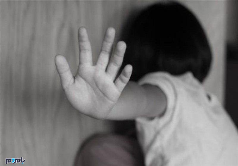 تجاوز معلم خصوصی به دختر جلوی چشم مادر در روزهای کرونایی