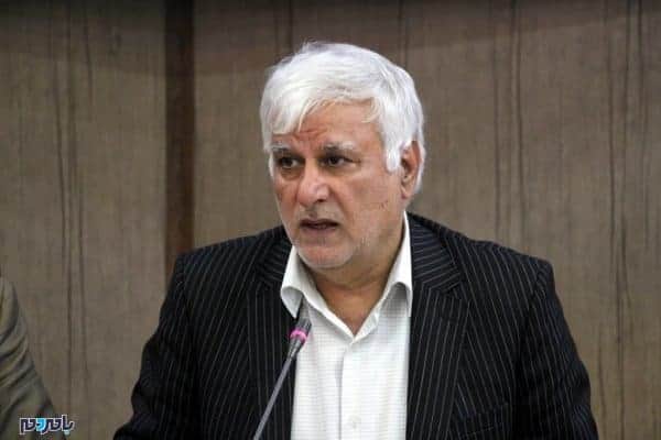 جمشید نژاد معاون سیاسی امنیتی استانداری گیلان - بهبود فضای اقتصادی با توسعه گردشگری در دستور کار استانداری گیلان قرار دارد - با مردم