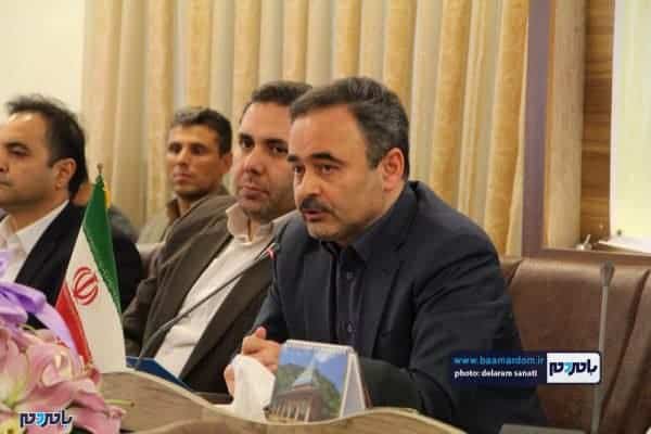 نشست خبری فرماندار لاهیجان 16 - تمام‌قد پای سیاست‌های دولت ایستاده‌ام / در گذاشتن مدیران از این‌و‌آن اجازه نمی‌گیرم / انتقاد منصفانه از مسئولان حق رسانه‌هاست - اجازه