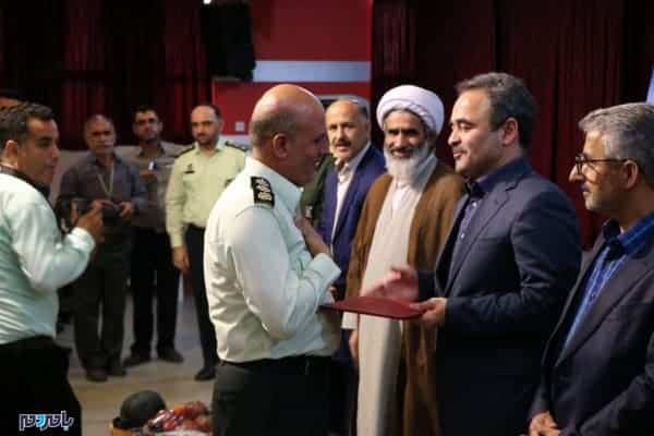 تکریم و معارفه فرمانده نیروی انتظامی شهرستان لاهیجان 17 - آئین تکریم و معارفه فرمانده نیروی انتظامی شهرستان لاهیجان برگزار شد / تصاویر - با مردم