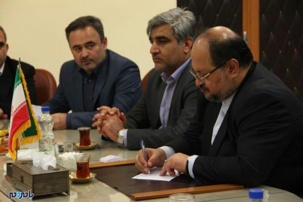 وزیر صمت در لاهیجان 7 - 80 میلیون دلار صادرات از لاهیجان به بیش از 20 کشور جهان / افزایش میانگین اقامت گردشگران در لاهیجان به یک و نیم روز - امیر جانبازی