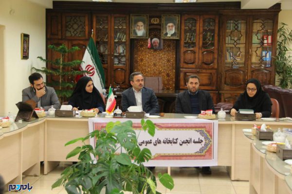 جلسه انجمن کتابخانه های عمومی شهرستان لاهیجان 2 - موضوع کتاب و کتابخوانی باید در میادین و مناظر شهرستان به تصویر کشیده شود -