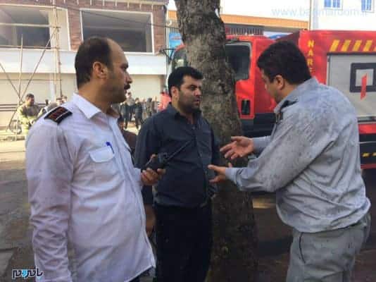 آتش‌سوزی گسترده سه باب مغازه و بخشی از سقف یک‌خانه در خیابان جمهوری 8 - آتش‌سوزی گسترده سه باب مغازه و بخشی از سقف یک‌خانه در خیابان جمهوری + تصاویر - آتش‌سوزی