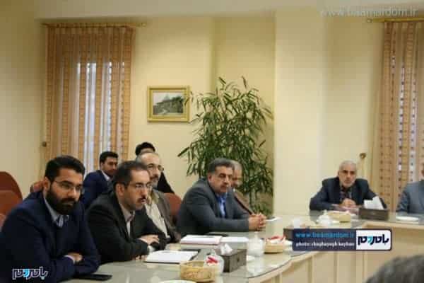 جلسه شورای آموزش‌وپرورش شهرستان لاهیجان 4 - باید مسائل محیط‌زیست و آموزش‌های مربوطه را به مدارس بکشانیم / تشکیل نمایشگاه دائمی محصولات تولیدی هنرستان‌های شرق گیلان / می‌توان با نوآوری نمایشگاه‌ها را به‌صورت مجازی تعریف کرد - آموزش و پرورش
