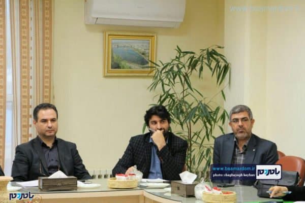 جلسه شورای آموزش‌وپرورش شهرستان لاهیجان 9 - باید مسائل محیط‌زیست و آموزش‌های مربوطه را به مدارس بکشانیم / تشکیل نمایشگاه دائمی محصولات تولیدی هنرستان‌های شرق گیلان / می‌توان با نوآوری نمایشگاه‌ها را به‌صورت مجازی تعریف کرد - آموزش و پرورش