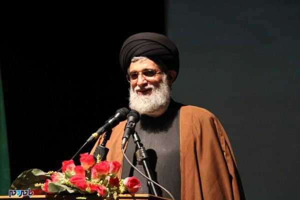 حجت الاسلام والمسلمین سید عبدالجواد شمس الدین 2 - فرماندار اگر در انزلی مراقب سیاست زدگی نباشد، در ساحل غرق می‌شود - انزلی