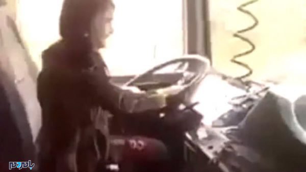 رانندگی وحشتناک دختر بچه ایرانی با تریلی 18 چرخ در جاده - رانندگی وحشتناک دختر بچه ایرانی با تریلی 18 چرخ در جاده + فیلم - تریلی 18 چرخ