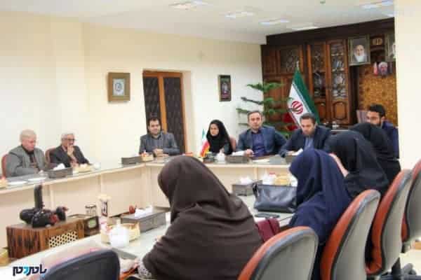 جلسه ترویج کتاب و کتابخوانی لاهیجان 3 - می توان از جوانان و ایده های آن ها برای ترویج کتابخوانی بهره گرفت + تصاویر - با مردم