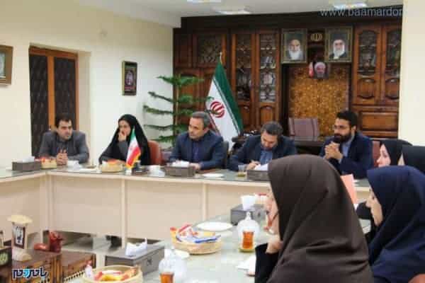 جلسه ترویج کتاب و کتابخوانی لاهیجان 9 - می توان از جوانان و ایده های آن ها برای ترویج کتابخوانی بهره گرفت + تصاویر - با مردم