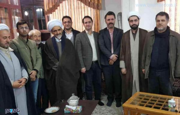 دیدار جمعی از اعضاء ستاد برگزاری دومین سالگرد ارتحال حضرت آیت الله هاشمی رفسنجانی با امام جمعه شهرستان لاهیجان - دیدار جمعی از اعضاء ستاد برگزاری دومین سالگرد ارتحال حضرت آیت الله هاشمی رفسنجانی با امام جمعه شهرستان لاهیجان - آیت الله هاشمی