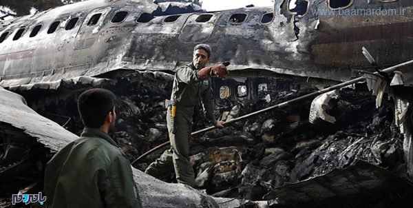 سقوط هوایپمای ارتش در نزدیک کرج 4 - سقوط هوایپمای ارتش در نزدیک کرج و برخورد با مجتمع مسکونی/ مهندس پرواز زنده است -