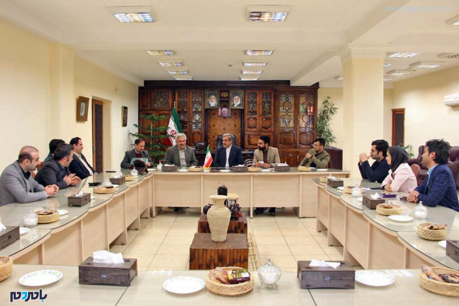 گزارش تصویری نشست جمعی از دبیران احزاب اصلاح‌طلب با فرماندار لاهیجان