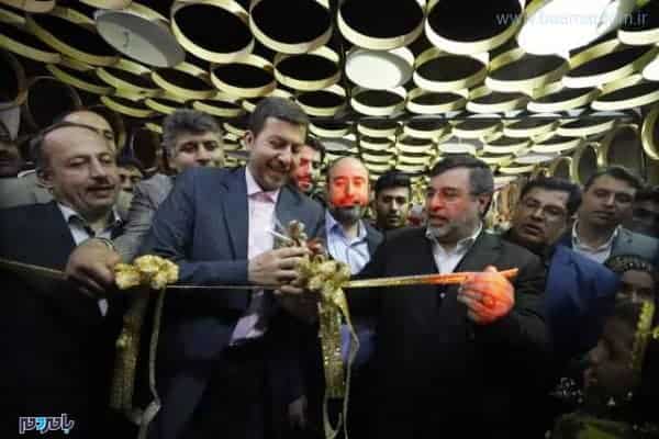 تقدیر معاون عمران و توسعه امور شهری و روستایی وزیر کشور از سرپرست شهرداری رشت 1 - تقدیر معاون عمران و توسعه امور شهری و روستایی وزیر کشور از سرپرست شهرداری رشت - با مردم