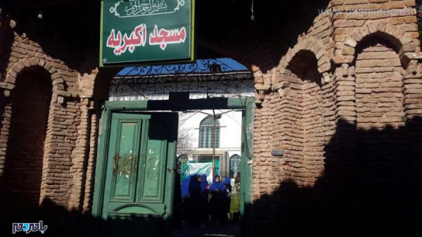 بازدید از پروژه هشت محل هشت بهشت لاهیجان توسط دانش‌آموزان و دبیران دبیرستان دخترانه‌ی دوره‌ی اول سما 4 - بازدید از پروژه هشت محل هشت بهشت لاهیجان توسط دانش‌آموزان و دبیران دبیرستان دخترانه‌ی دوره‌ی اول سما - با مردم