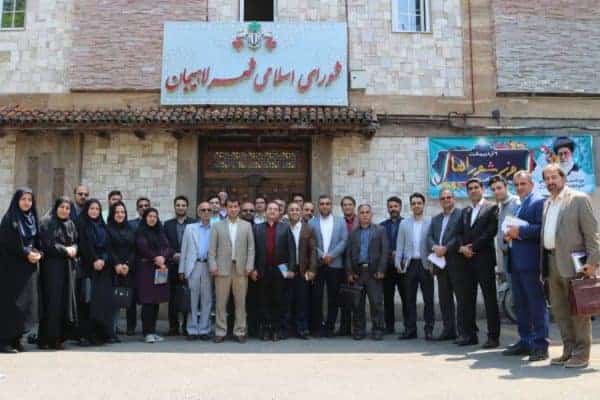 نشست خبری مدیریت شهری لاهیجان با اصحاب رسانه بمناسبت روز شوراها 11 - نقد برای ما ارزشمند است اما نقدی که پایه و اصول داشته باشد سرلوحه کار ماست - با مردم