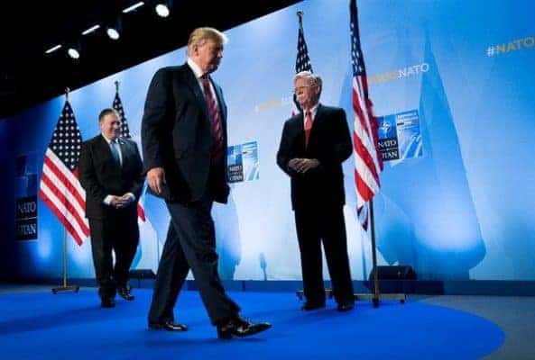 ترامپ 1 - ترامپ به خاطر افزایش تنش با ایران از دست مشاورانش عصبانی است - ترامپ