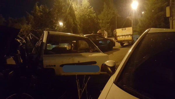 تصادف وحشتناک یک پورشه با پراید در اصفهان 3 - ماجرای خاصِ تصادف یک پورشه و پراید در اصفهان + فیلم و عکس - اصفهان