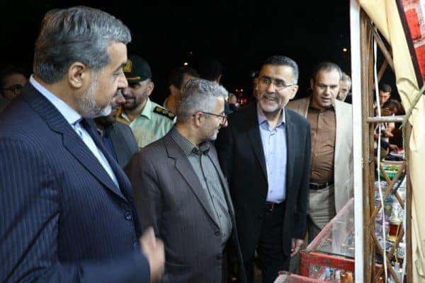 دیدار دبیر کل کمیسیون ملی یونسکو ایران از نمایشگاه شب‌های روشن لاهیجان 4 - دبیر کل کمیسیون ملی یونسکو-ایران از نمایشگاه شب‌های روشن لاهیجان دیدن کرد + تصاویر - شهدا