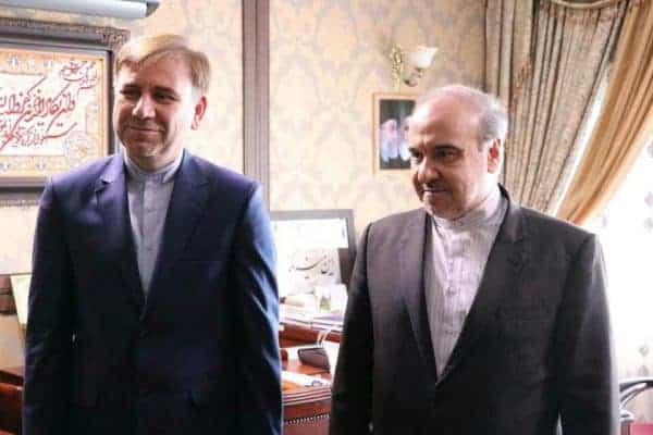 اصلی 7 - بررسی آخرین وضعیت پروژه های نیمه تمام ورزشی گیلان/ تجلیل از محمد رهبری و سارا بهمنیار -