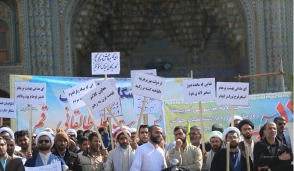 5290819 - روحانی را از قم تهدید به «استخر فرح» کردند +عکس - تهدید روحانی