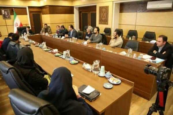photo 2019 12 06 12 32 09 - نقاشان و مجسمه سازان گیلانی مشکلات خود را با شهردار رشت مطرح کردند - رشت