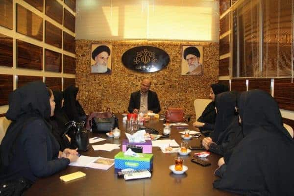 نشست مشترک مشاورین بانوان شهرستان لاهیجان با رئیس شورای شهر 1 - پیست دوچرخه‌سواری در پارک بانوان احداث‌شده است / شاهد حضور موثر بانوان در عرصه‌های مختلف اجتماعی هستیم - بانوان لاهیجان