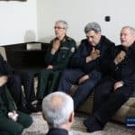 حضور جمعی از فرماندهان و مقام های کشوری در منزل شهید سلیمانی در کرمان 5 - حضور جمعی از فرماندهان و مقام های کشوری در منزل شهید سلیمانی در کرمان / گزارش تصویری - شهید سلیمانی
