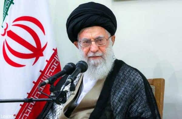 رهبر انقلاب اسلامی - لزوم پیگیری کوتاهی‌ها یا تقصیرهای احتمالی و مراقبت از عدم تکرار در پی سقوط هواپیمای مسافربری اوکراینی -