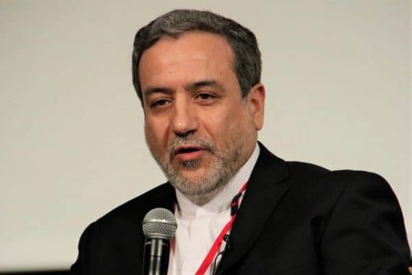 سید عباس عراقچی - برداشتن گام پنجم به معنای خروج از برجام نیست -