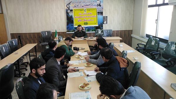 نشست خبری اصحاب رسانه با فرمانده سپاه ناحیه لاهیجان 2 - برگزاری ۲۵۰ ‌ویژه‌برنامه دهه فجر در سطح لاهیجان / جمع‌آوری بیش از ۳۰ میلیون تومان برای کمک به سیل‌زدگان - سپاه لاهیجان