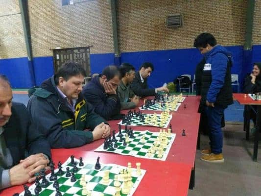 مسابقات شطرنج سیمولتانه جام فجر در دانشگاه آزاد لاهیجان 1 - برگزاری مسابقات شطرنج سیمولتانه جام فجر در دانشگاه آزاد لاهیجان - آزاد لاهیجان