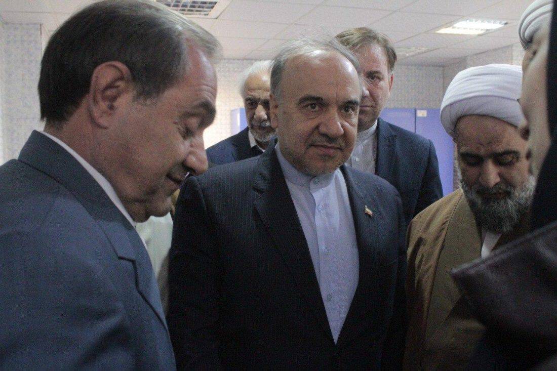 وزیر ورزش و جوانان حاضر به افتتاح پروژه های رودبار نشد+تصاویر
