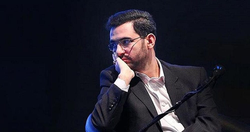 تیراندازی آقای وزیر در جزیره کیش+عکس